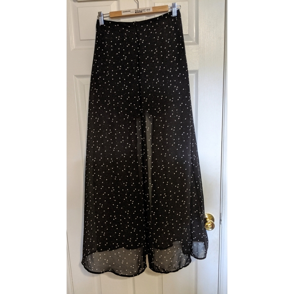 Streetwear Society maxi skirt with shorts - Picture 3 of 5